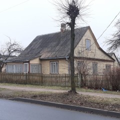 Namas mieste su 11 a sklypu, Panevėžys
